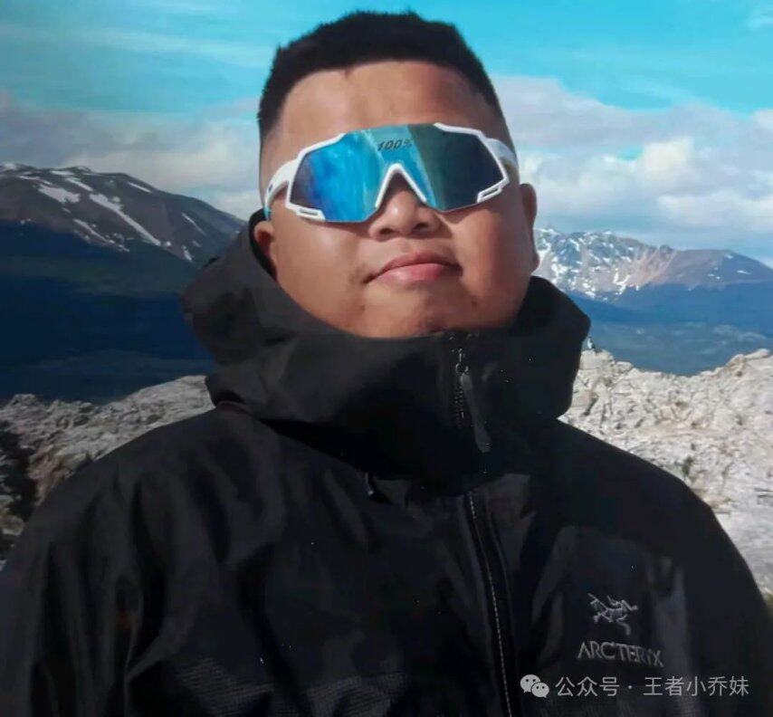 礼让蓝战非听懵了：致敬所有江西男人出生背负388wpg电子模拟器电脑版蓝战非连麦女主播自曝90w彩(图5)